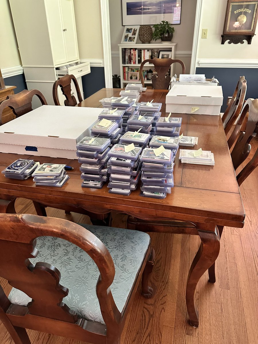 danvincent78's tweet image. Night 1 of the 4 night Hockey Only Stack Sale begins tonight at ~8:30 pm. Lower end and cheaper slab evening. Have a ton of beauties to get through this evening. Freebies throughout.  Hope you tune in.  Could always throw in some surprises….   Should be a blast