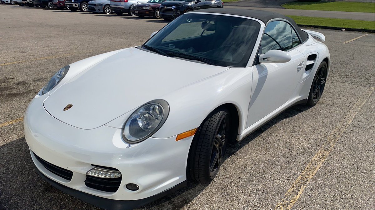 ForrestGoon's tweet image. I figure @jojo_cheerio and @hudsonwisler will appreciate my bosses car.