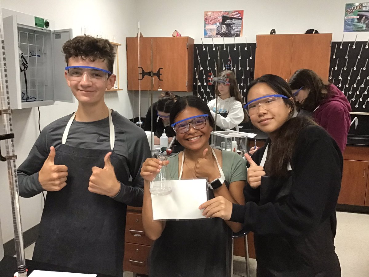 DoDEA_OTHS's tweet photo. Honors Chemistry students are dropping some great #titrations to get that #palepink! #oths #scienceisfun #dodeagrants https://t.co/xBxDIMbYp3