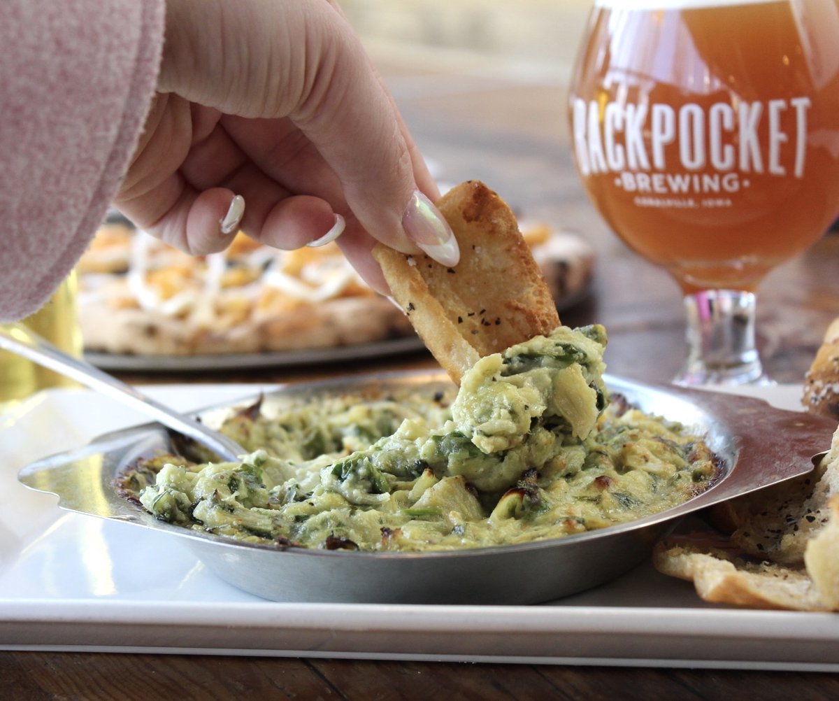BackpocketBrew's tweet photo. Get your hands on our Spin-Dip today! Our Spinach Artichoke Dip is served with our homemade pizza chips - yum! 

#backpocket #backpocketbrewing #coralville #iowa #iowalocal https://t.co/seEfDMTroB