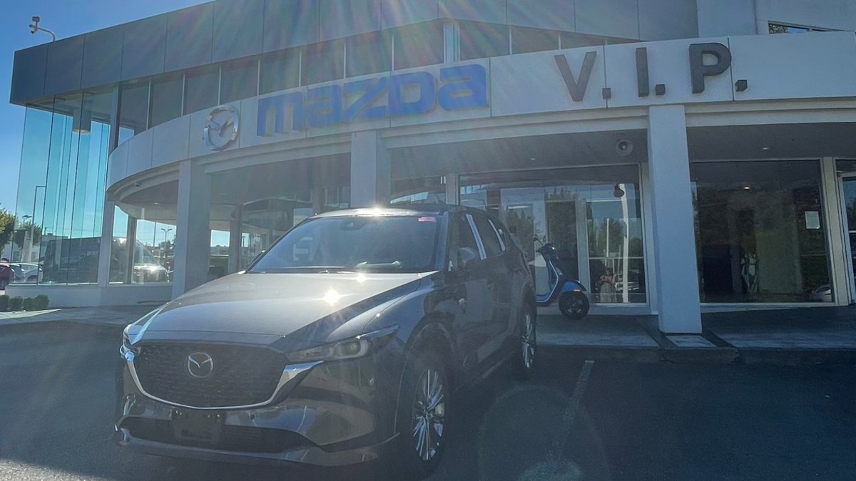 vipmazda's tweet image. ☀️It's the perfect time to visit our lot, which is getting nicely filled with brand-new Mazdas and new trade-ins.

If a new car this spring is in your sights, come and see us for great deals with a smile! 😃

#youvegottadriveone #vipmazda #vipfamily #abbotsfordbc #carshopping