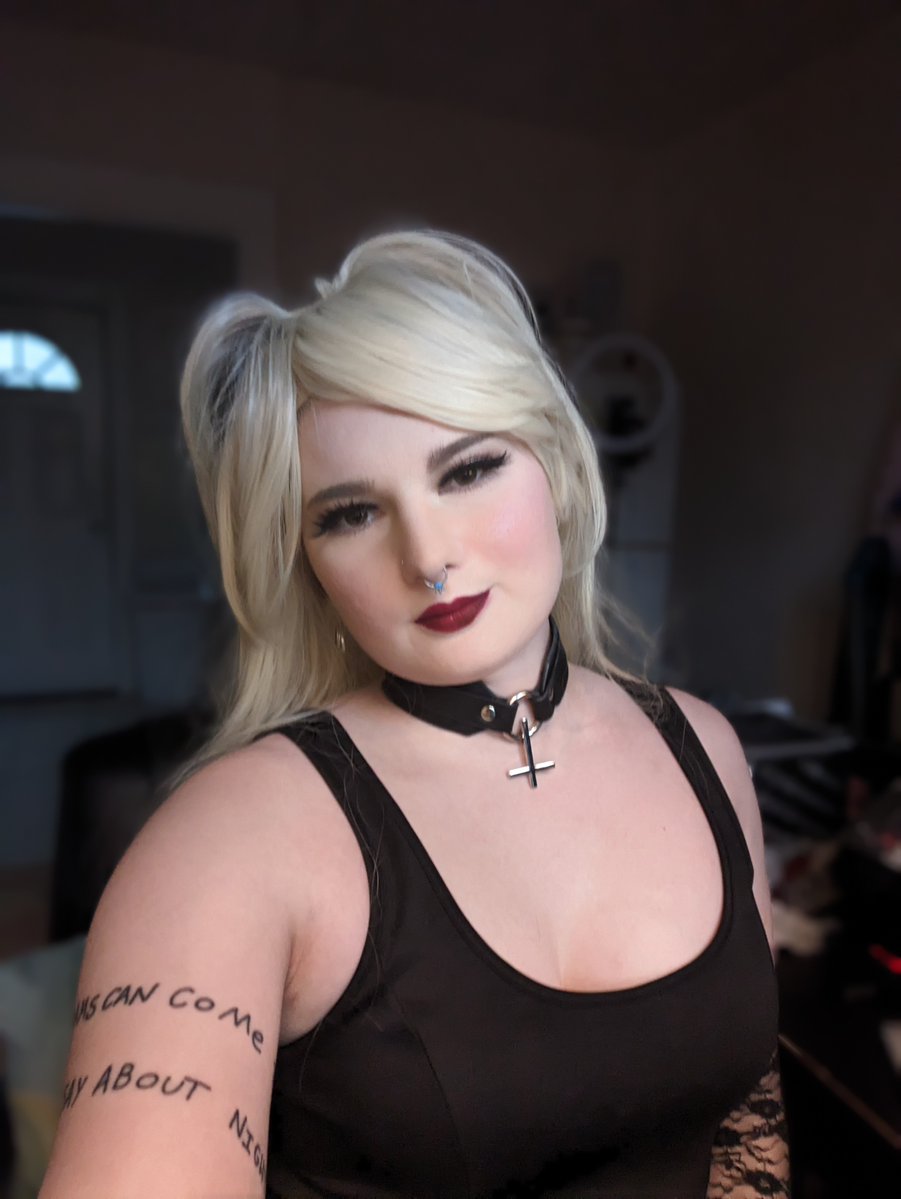 She look like Misa Misa but she bite like Dimitresc'