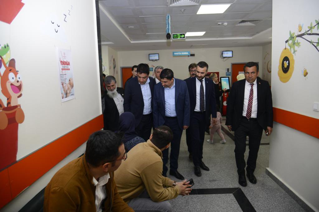 Devakirsehir's tweet photo. Millet ittifakımızın Kırşehir Milletvekili adaylarıyla birlikte saha çalışmalarımıza il başkanımız Sn. Metin ATABEY Önderliğinde katılım sağladık. #sanasözyinebaharlargelecek @alibabacan @devapartisi @avidrissahin @erginsadullah https://t.co/UgchGzadbC