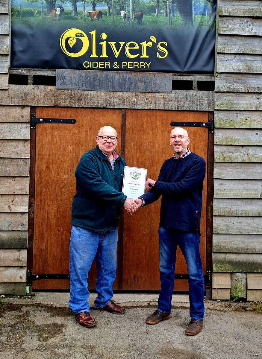 Chuffed to receive my pommelier certificate from the legend that is <a href="/oliverscider/">Tom Oliver</a>.
<a href="/theciderologist/">The Ciderologist</a>