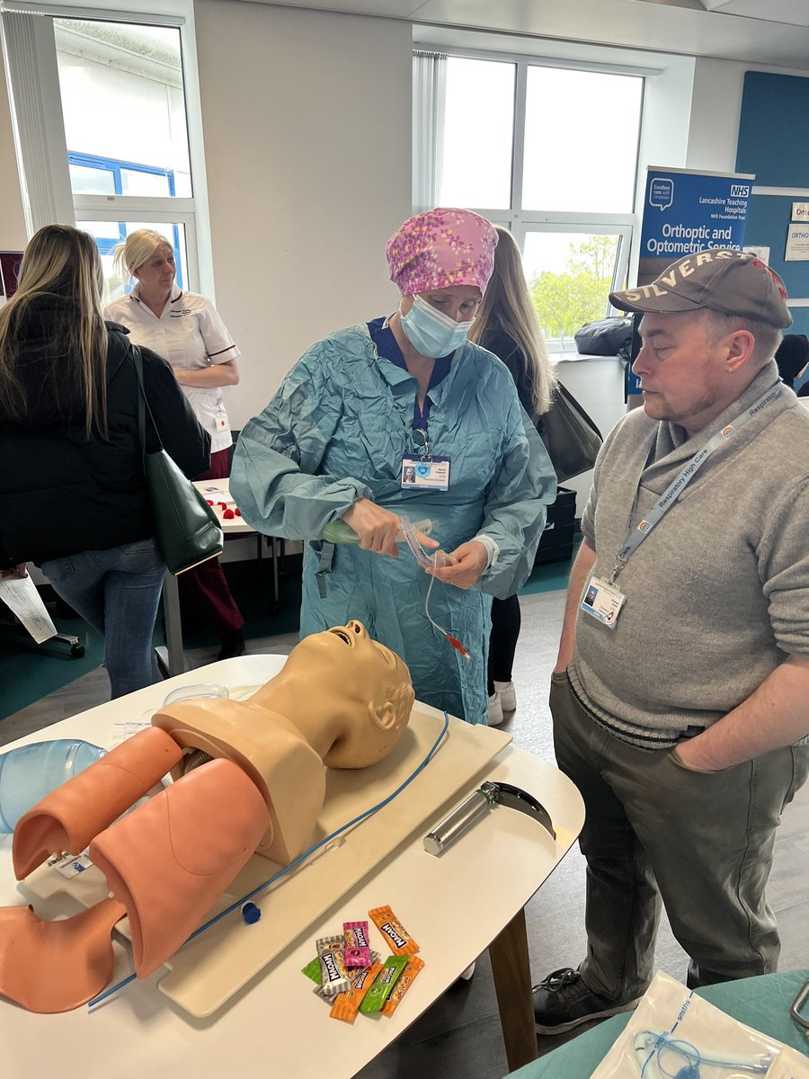 Thankyou to these lovely ladies for representing the operating theatres at the NHS careers event today. 💙🌈 <a href="/LancsHospJobs/">Lancashire Teaching Hospitals Jobs 💙</a>  <a href="/LancsHealthAcad/">Lancs Health Academy</a> <a href="/TLthtr/">Theatres_LTHTR</a>
