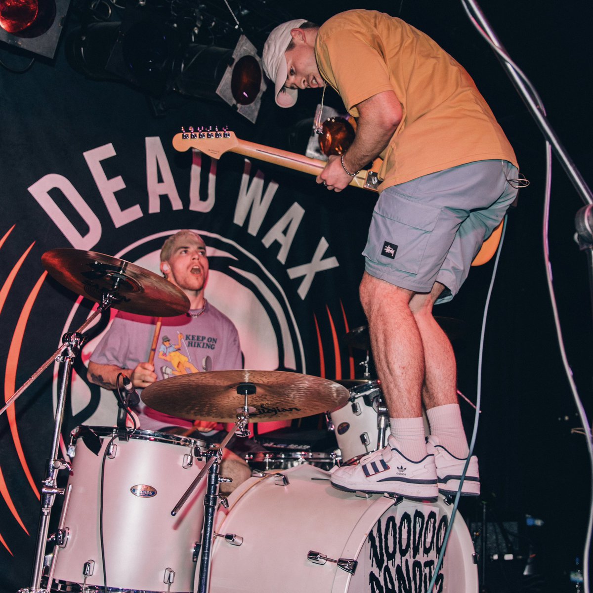 ππππΏππ π½πΌππΏπππ (@voodoobandits) on Twitter photo We had a sick time in Manchester and Birmingham at le weekend! Hope everyone that drank some Diet Punk is still alive and well β οΈ
Big up <a href="/The_Pentatonic/">The Pentatonic</a>, <a href="/TATGband/">Thunder and the Giants</a>, <a href="/RokoMouth/">Roko Mouth</a> & Grain for working with us x
πΈ: <a href="/pinches_reece/">ππ¦Ίπ§</a> We had a sick time in Manchester and Birmingham at le weekend! Hope everyone that drank some Diet Punk is still alive and well β οΈ
Big up <a href="/The_Pentatonic/">The Pentatonic</a>, <a href="/TATGband/">Thunder and the Giants</a>, <a href="/RokoMouth/">Roko Mouth</a> & Grain for working with us x
πΈ: <a href="/pinches_reece/">ππ¦Ίπ§</a>