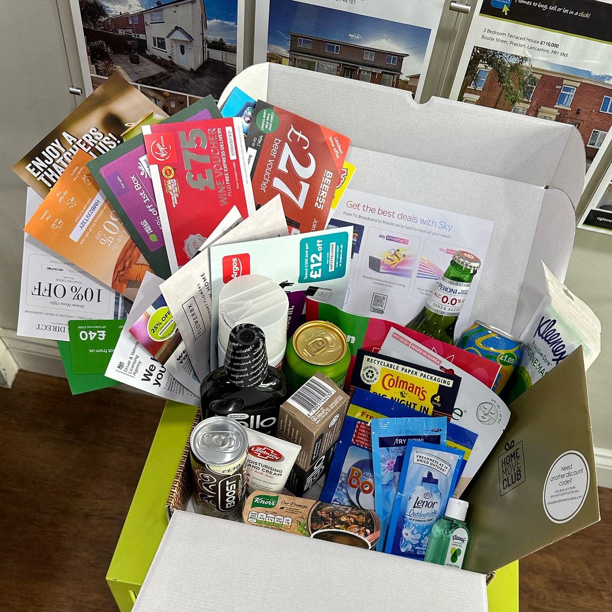 ClickEstatesUK's tweet photo. Did someone say free goodies? 
Check out this month’s move in box.. 
As a special treat to our customers, whether you are a vendor, buyer, landlord or tenant we have a gift for you all. A perfect way to help you get set up in your home or just some great vouchers and treats! 🎁🏡 https://t.co/z1LVdU2N84