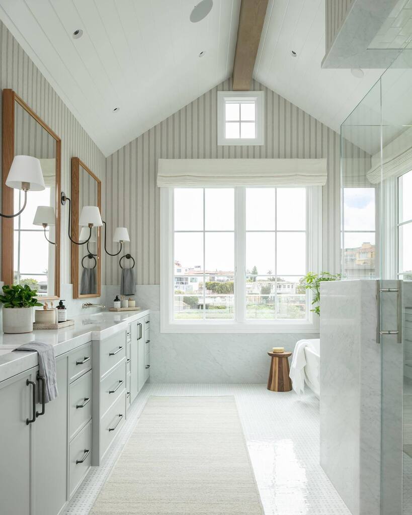 BrandonArchitec's tweet image. •Noting lifts a Monday quite like a primary bath with all kinds of height! 🙌🏽• #brandonarchitects

________________________________
Builder: @pattersoncustomhomes 
Interior: @brookewagnerdesign 
Lens: @ryangarvin instagr.am/p/Crbgf_6PTp5/