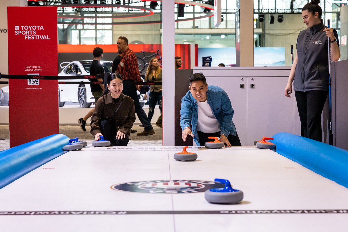 DragonfliMedia's tweet photo. We wrapped up our winter of Toyota Sports Festival activations with last week’s New York Auto Show. Featuring stations from numerous sport organizations like National Wheelchair Basketball and USA Curling, participants could try their hand at these Olympic and Paralympic sports. https://t.co/pr9qYJz5CH