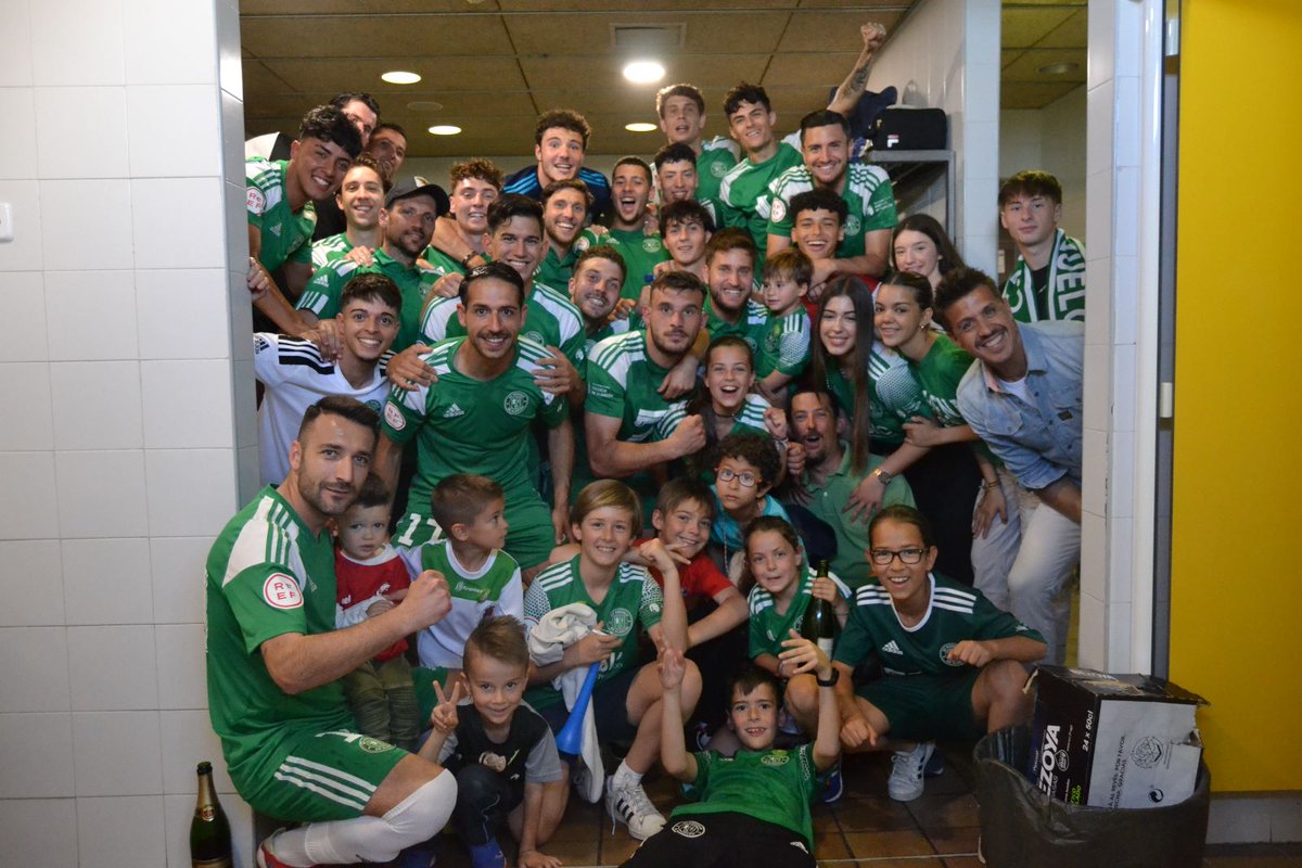 📸 ¡Cerramos la temporada con una gran victoria!

Ya veremos qué ocurrirá en la 23/24 🙈

Ahora toca un merecido descanso, aunque a alguno se nos hará eterno 😅

💚🍍 #FamiliaVerde