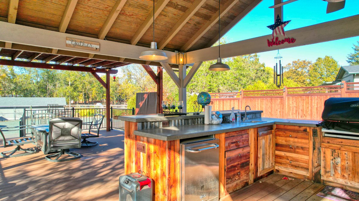 Applegate River Golf Applegate River Golf Club in Grants Pass, Oregon