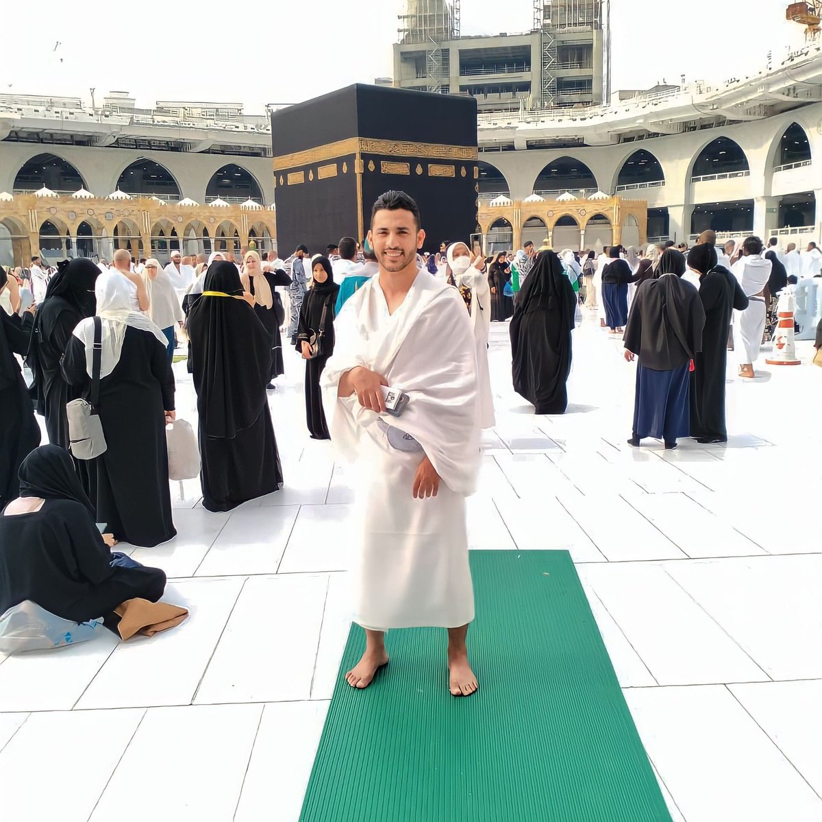 sala7000's tweet photo. 🕋🕋 https://t.co/aQR6A8nryn