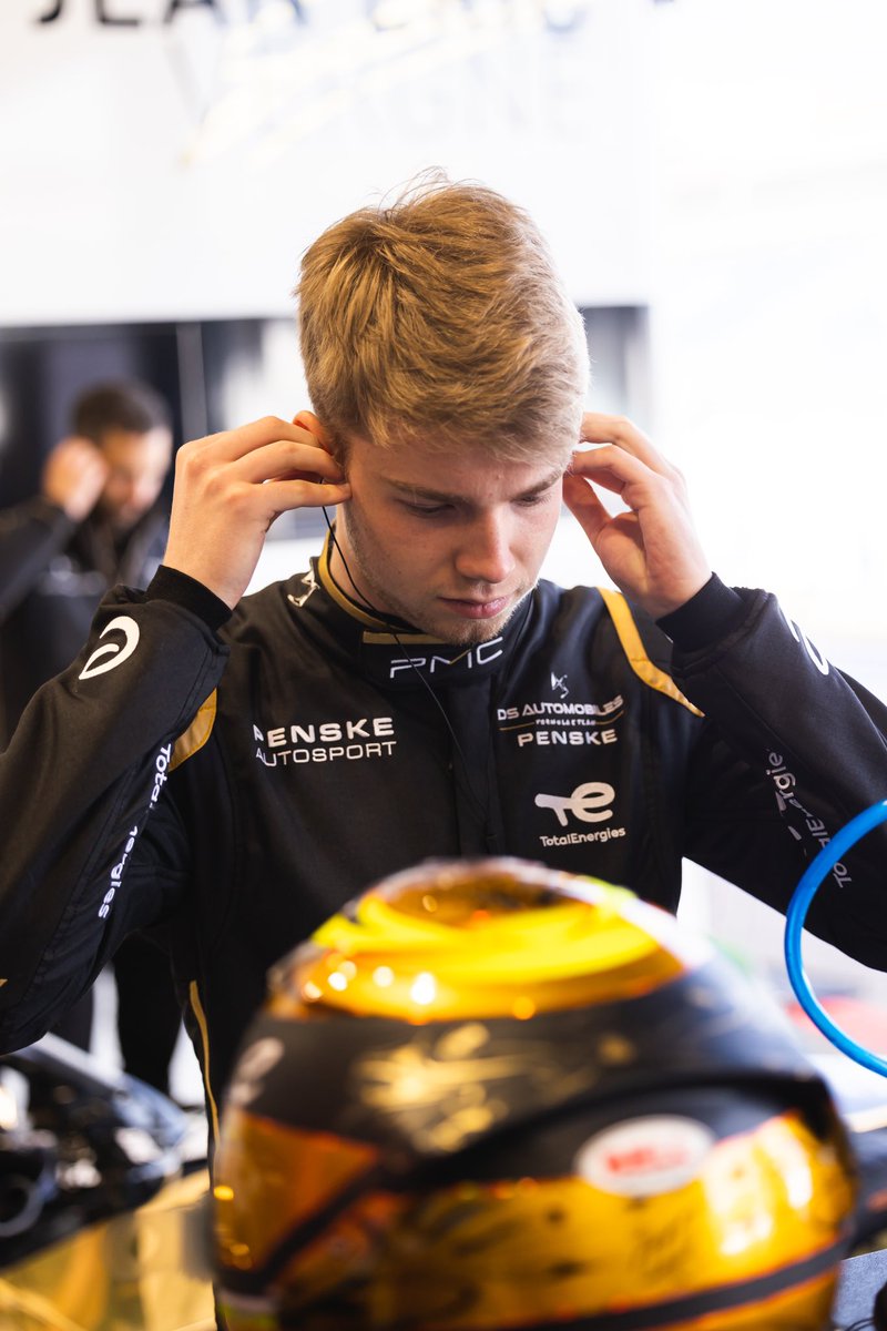 ShwartzmanRob's tweet photo. ⚡️Electrifying day⚡️

Thanks @ds_penske_fe for the experience!!! 
It’s time to recharge my 🔋🔋🔋 

📷 DPPI https://t.co/HrxkRafrRe