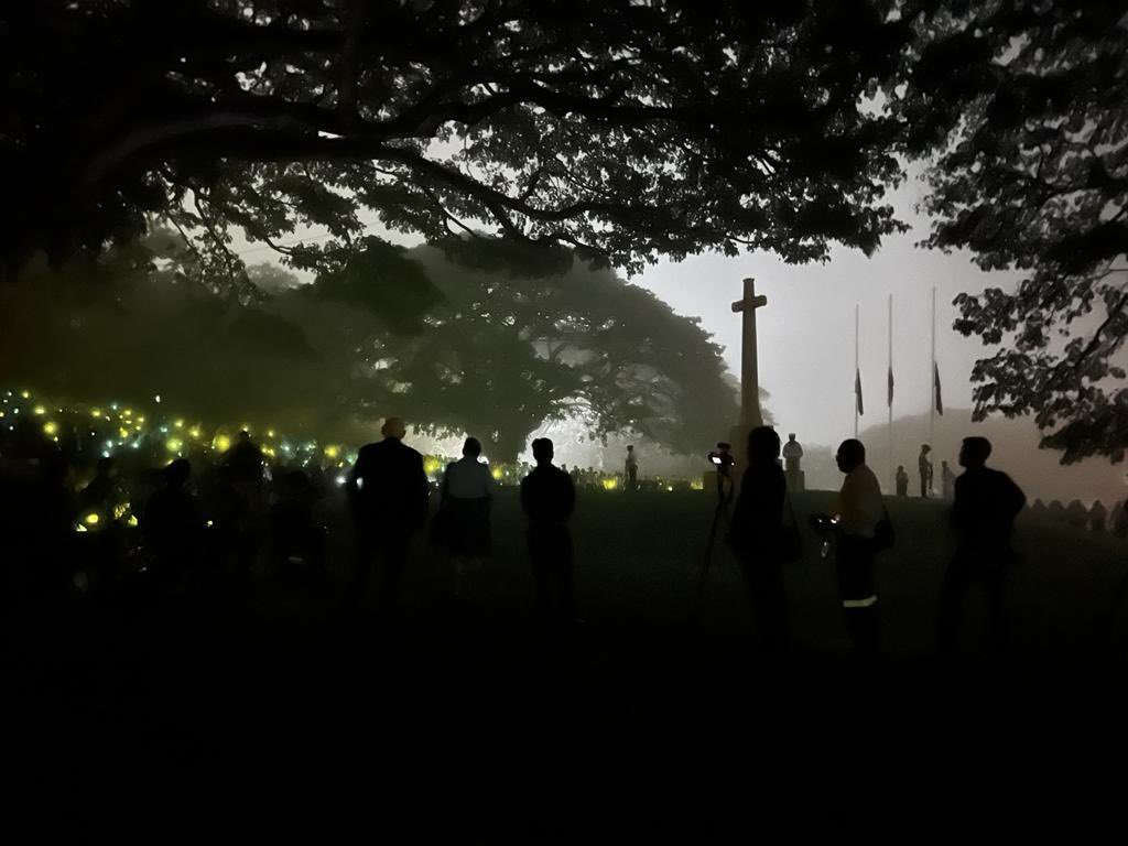 AusHCPNG's tweet photo. Today, we gathered in Bomana War Cemetery to reflect, honour and remember our servicemen &amp; servicewomen, their loyalty, selflessness and courage. We also remember the Papuans and New Guineans who cared for our soldiers and fought alongside them. #LestWeForget #AnzacDay2023 https://t.co/mBW2KOCoAq