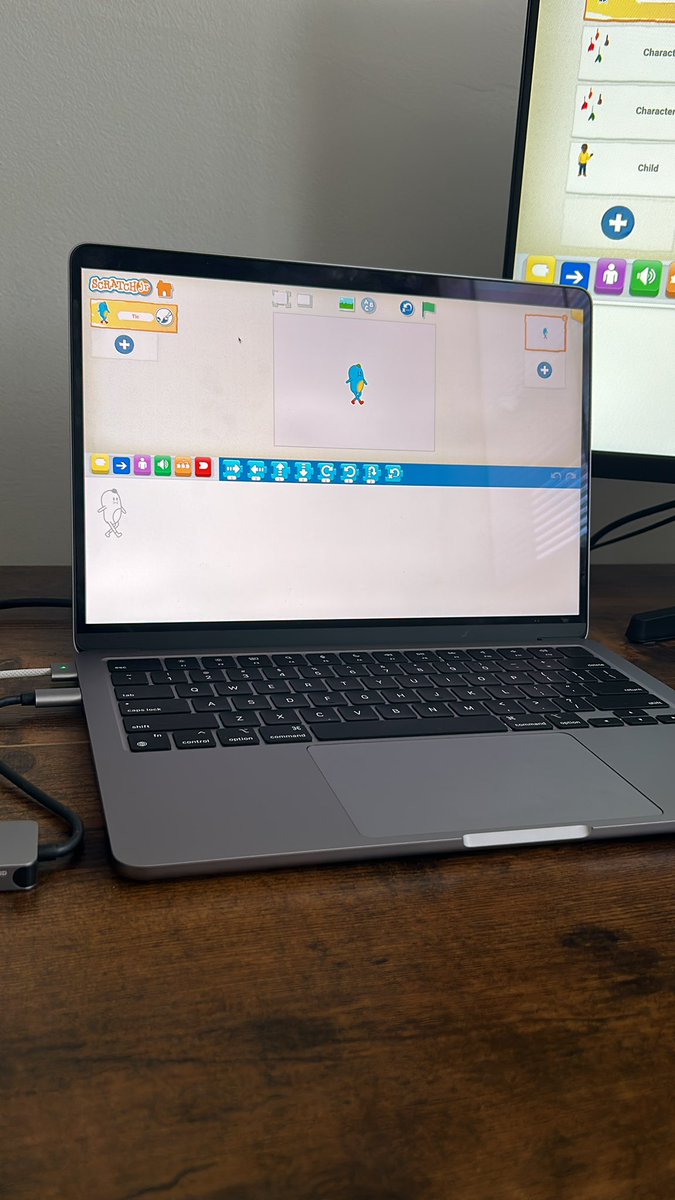 jennasaurustech's tweet photo. Elementary #CS friends, did you know there’s a Scratch Jr emulator for computers? 🤯 

…. because I sure didn’t!! https://t.co/ZS94p53QNe