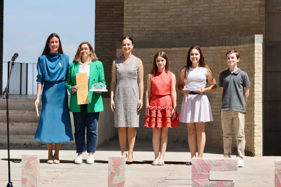 pepapipo79's tweet photo. Guanyadora d Premi Murta dels Premis de les @LletresFalleres 2023 d JLF d'Alzira,moltíssimes gràcies, és tot un orgull i un gran honor!❤️
Visca la nostra cultura;visca la meua @fallamartirs i la seua delegació llibret; visca l'art i visquen les lletres i si són falleres millor! https://t.co/ukfJBXTrxW