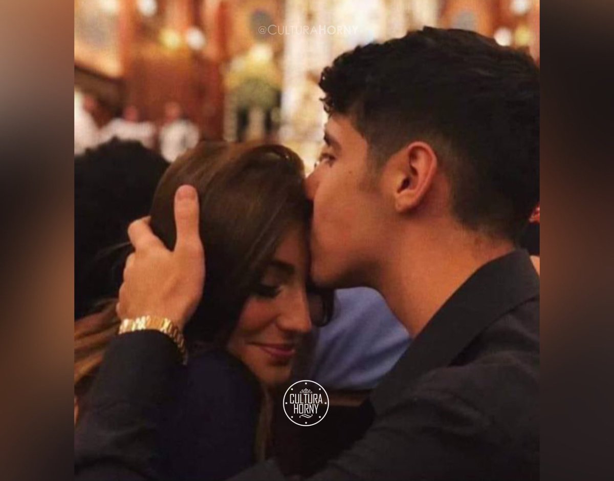 Los besos en la frente no se le dan a cualquier persona., image size:1200x939