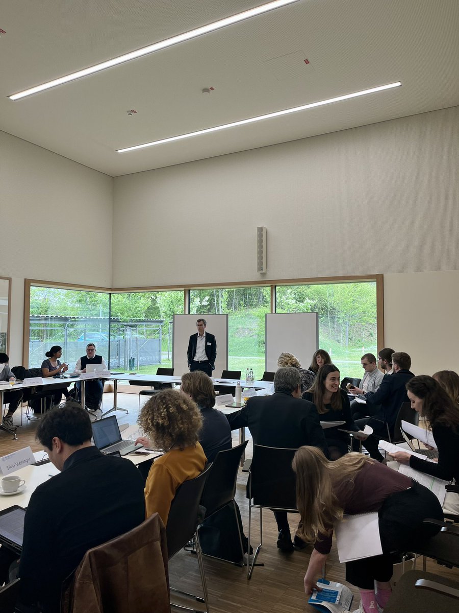MPILheidelberg's tweet photo. Daniel Halberstam's #MPILMasterclass on the De(con)struction of Rights in America kicked off today with a warm welcome and insightful introduction by Armin von Bogdandy. We're looking forward to an engaging week of critical analysis and discussion! @UMichLaw https://t.co/qoQLqF38v9