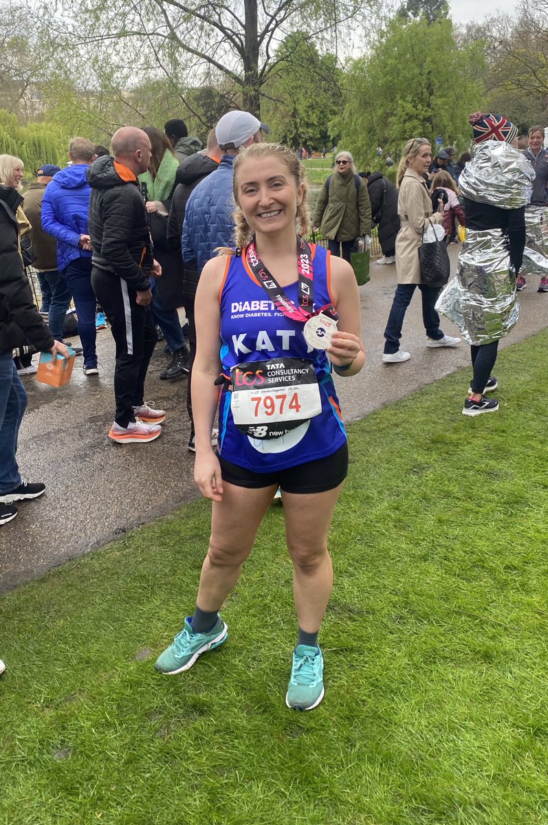 Huge Congratulations to our Dietitian on completing the @LondonMarathon yesterday! 🎉 At least she was the expert on how to carb load! 😅 Thanks to all who donated - your contributions will go a long way in supporting the Highs and Lows Group! @DiabetesUK @Leic_hospital