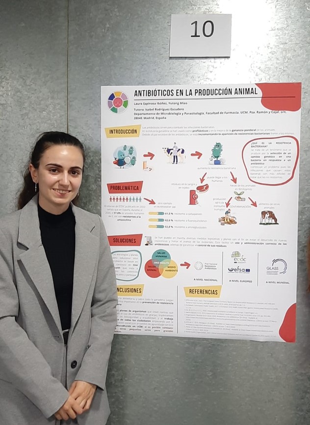 JotaceEspinosa's tweet photo. Proud of my daughter @LauraEI68 in her first scientific congress. One poster and one oral presentation. Go ahead!!!   👏🏼👏🏼👏🏼 💪🏼https://t.co/l150PYBEbx https://t.co/5XC8h70GkY