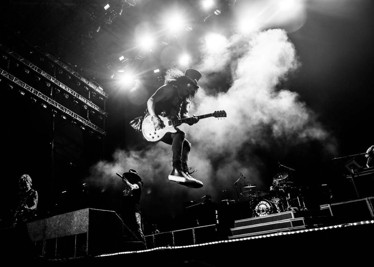 Guns N' Roses tweet media