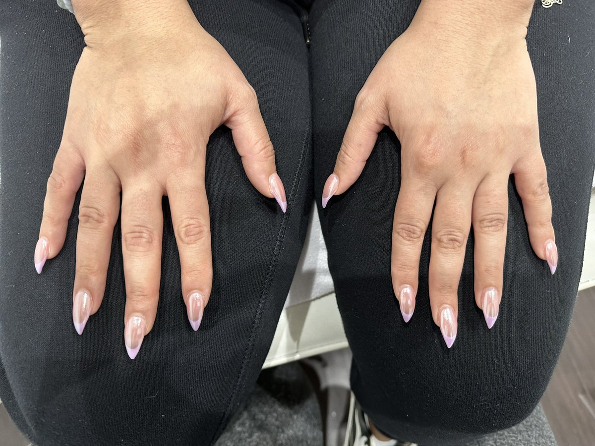 TanliciousTan's tweet image. Hands and Neck &amp;gt; Laser Hair Removal⚡️
.
This client couldn’t stand those pesky little hairs on her hands and neck, so we had to get rid of them #Zapzap
.
@tanlicioustan
#Laser #LaserHairRemoval #Hands #neck #hairfreecarefree