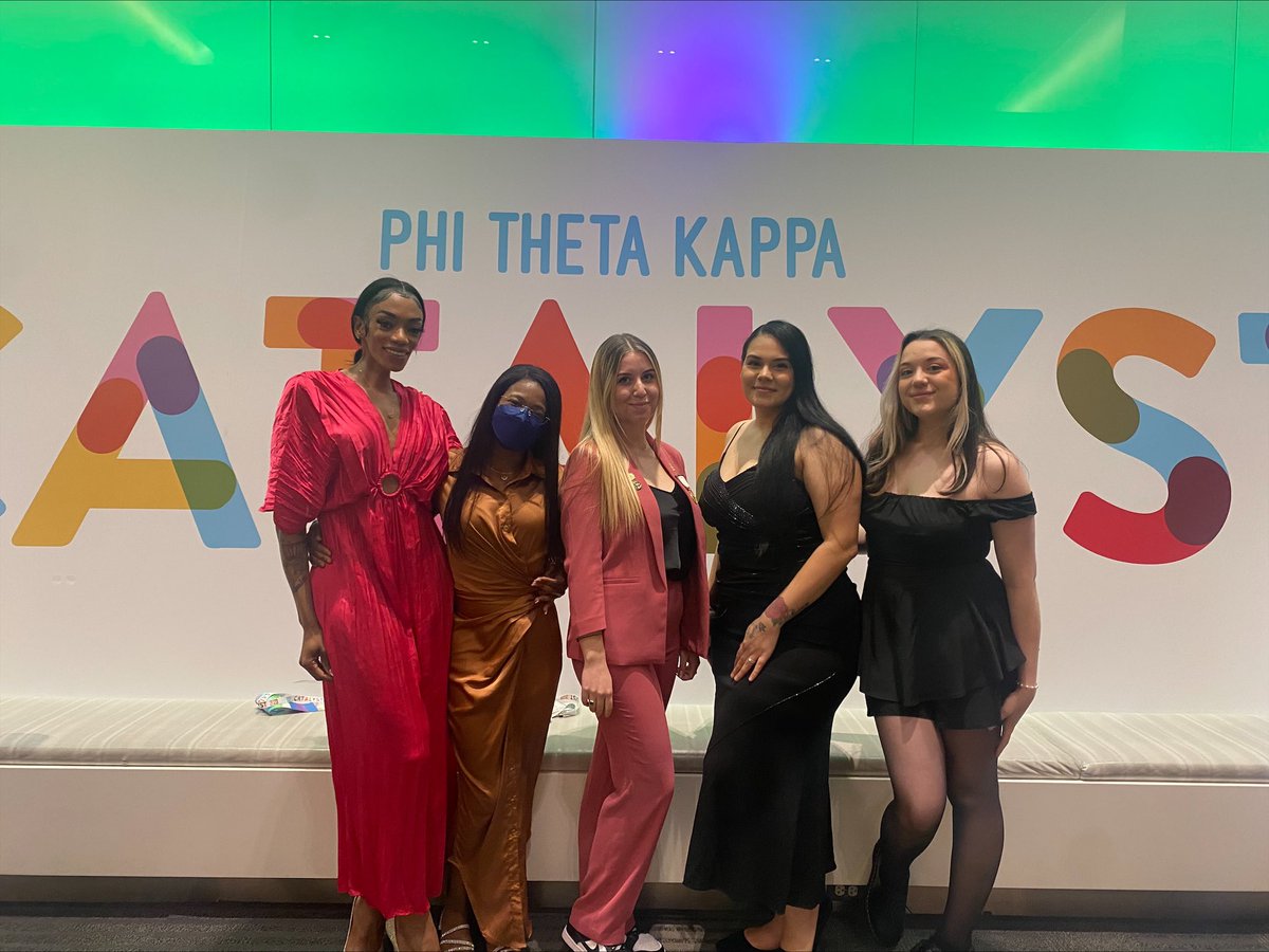 HudsonCCC's tweet photo. Last week, HCCC students attended the Phi Theta Kappa Catalyst, Columbus, Ohio! #HCCCSpring2023 #HCCCStudents @PHITHETAKAPPA @NJCommColleges https://t.co/ajXAKMwYI1