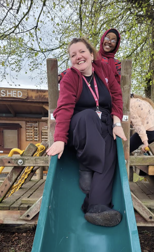 Lift_Percy's tweet photo. #PercyDLB were excited to have Mrs Burke and Elizabeth join us today! #Residential @AETAcademies @mrsrmurad https://t.co/nKFgQw378h