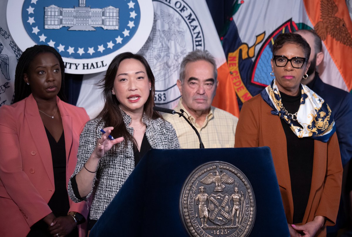 CMLindaLee's tweet photo. Mental health affects each of us, and our city is facing a crisis that has existed long before the pandemic. Today, I joined @NYCSpeakerAdams, @KeithPowersNYC, &amp; @NYCCouncil colleagues to unveil our plan to address years of inequity across NYC’s mental health infrastructure. https://t.co/2ugwyXHjoa