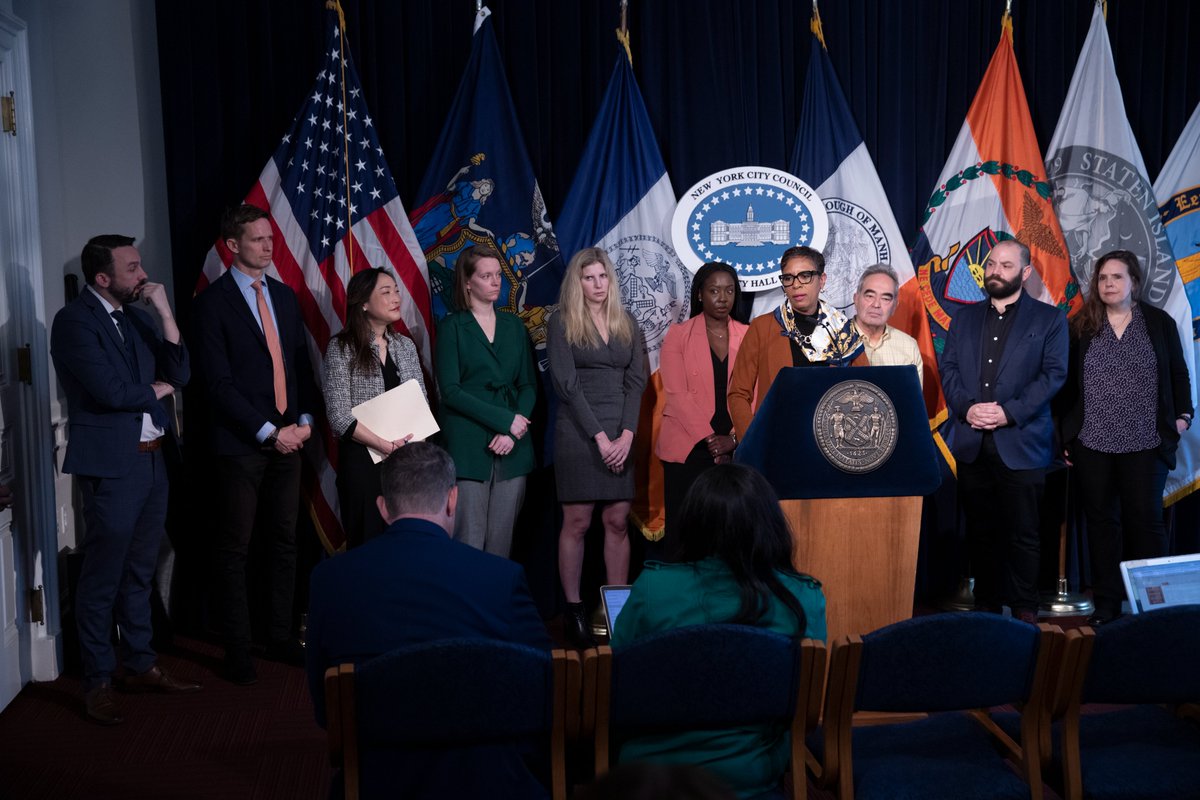 CMLindaLee's tweet photo. Mental health affects each of us, and our city is facing a crisis that has existed long before the pandemic. Today, I joined @NYCSpeakerAdams, @KeithPowersNYC, &amp; @NYCCouncil colleagues to unveil our plan to address years of inequity across NYC’s mental health infrastructure. https://t.co/2ugwyXHjoa