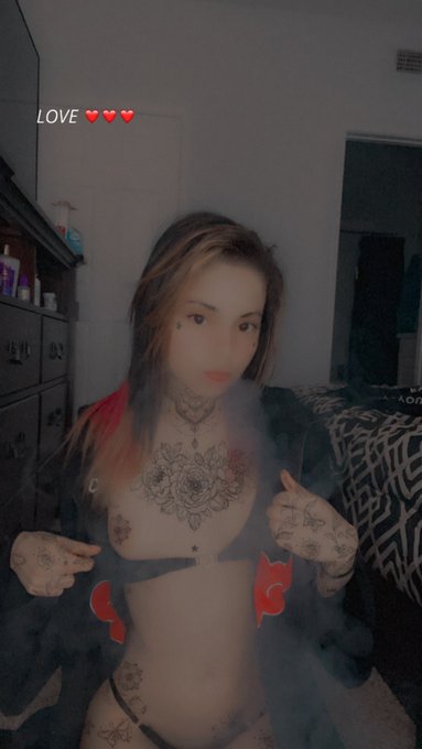 🤭enjoying the high https://t.co/TpwKlelqFw