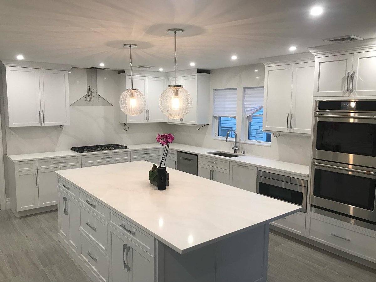ExclusiveCAD's tweet photo. https://t.co/O9MWhG8vWP
A lil eye candy! Custom cabinetry once again shines in this crisp and clean kitchen!! Still in progress but finished right in time for yom tov! #kitchen #kitchendesign #interior #interiordesign #custom #cabinet #cabinetry #cabinetrydesign https://t.co/GlHgarW1fL