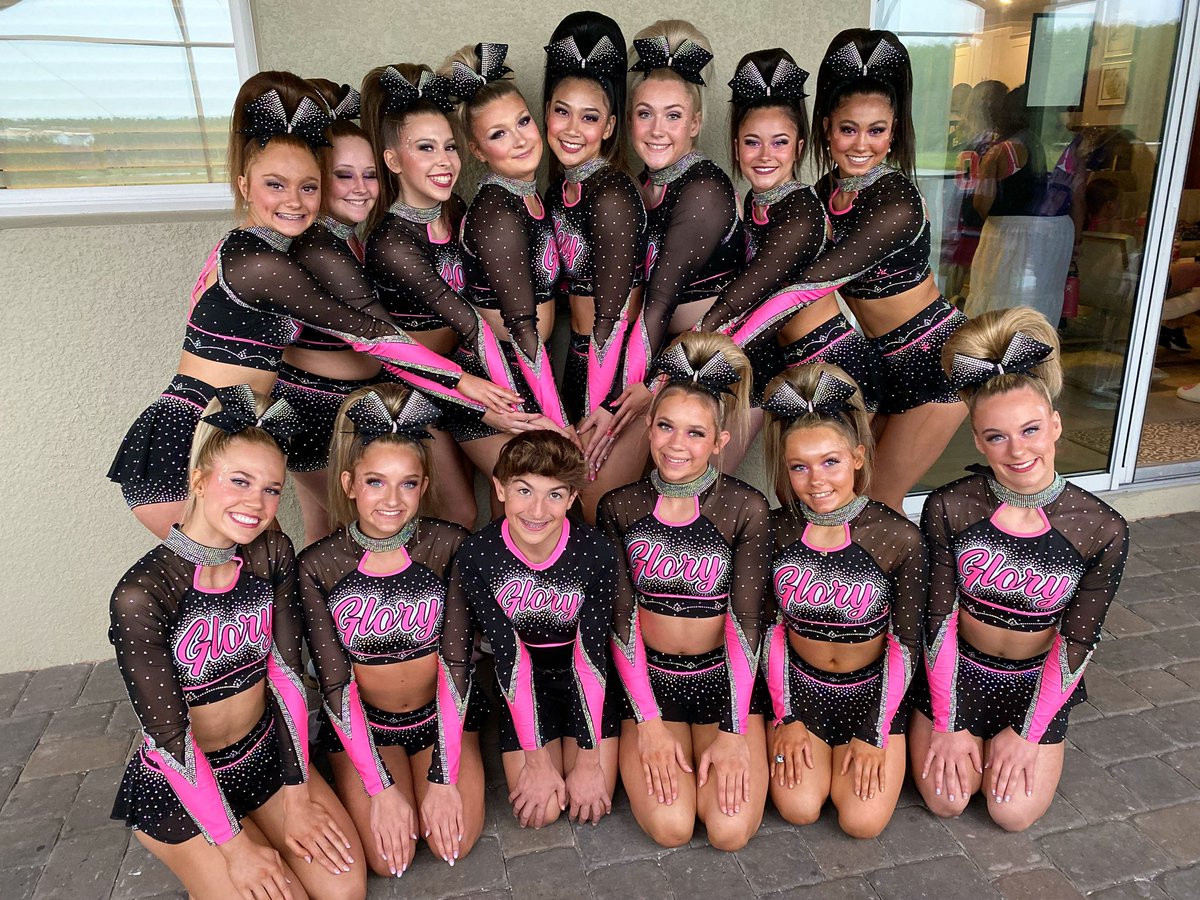 mainestarscheer's tweet image. FINALS READY! LAST ONE, BEST ONE!
💕💜🌎😍

6:09 PM - Field House

#Glory #GratefulForToday #CheerWorlds2023