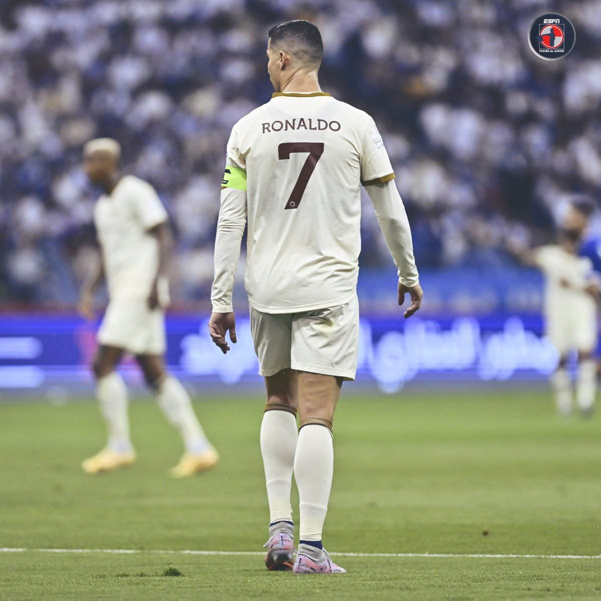 ESPN_FDJ's tweet photo. ❌ El Al Nassr desde la llegada de Cristiano Ronaldo....

😔 Eliminado de la Supercopa de Arabia.

😔 Eliminado de la Copa de Arabia en Semis

😔 Perdió el liderato de la Liga. 

https://t.co/lZ0UxCtZSl https://t.co/aaw0L6OgZO