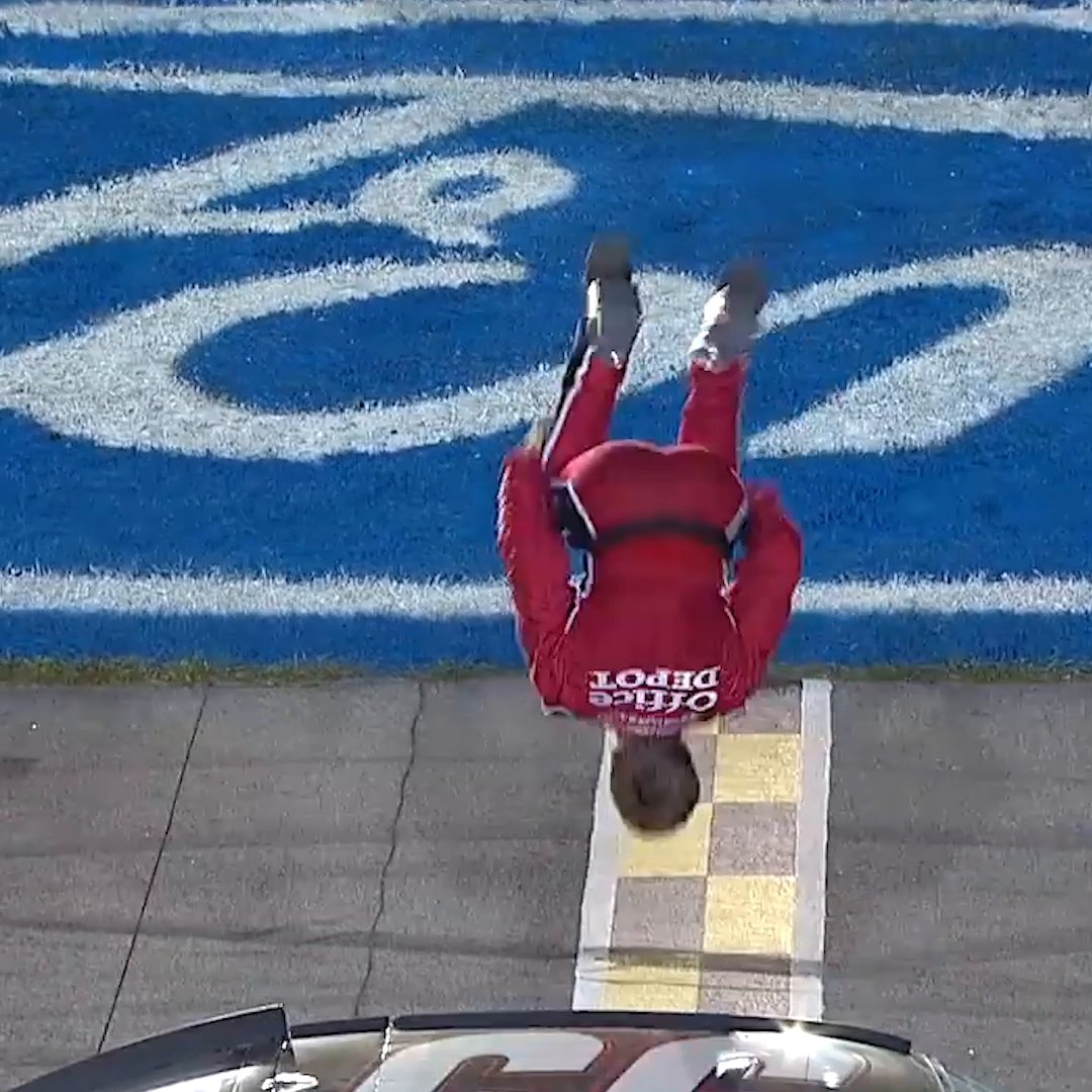 nascar-on-twitter-you-re-going-to-flippin-love-this-carl-edwards-is