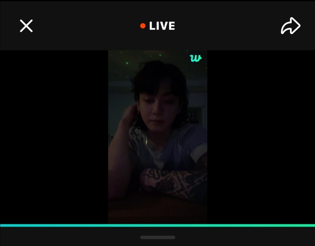 btschilefc's tweet photo. 🔴| #JUNGKOOK ha comenzado un Live en la plataforma de weverse.

Título: "No te enfermes y espero que tengas un buen día"

@BTS_twt 
#BTS #ARMY #BTSArmy #JK #BTS9thAnniversary #BTS_twt 

-🕘 https://t.co/TGAGyvXfDg