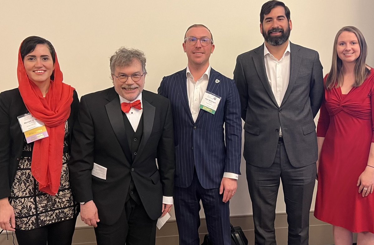 Our @A_P_S_A panel discussion tacking big issues in policy & ethics of innovation with three phenomenal experts across medicine, law and industry @peterhotez @nathancortez Dr. McGregor was a hit with physician-scientist trainees! @JointMeeting