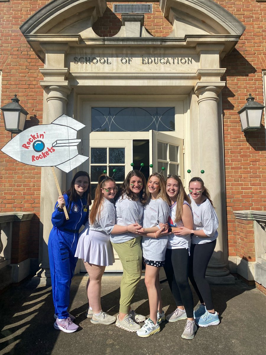 Lindsey Brewer tweet media