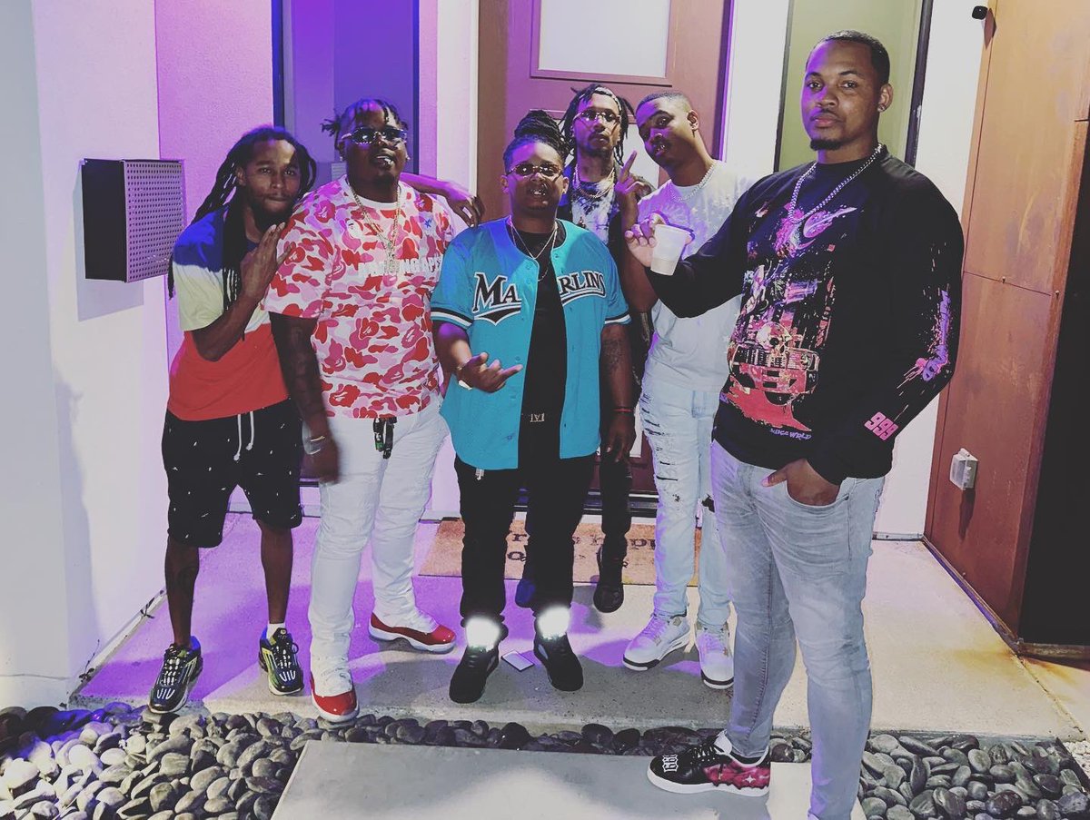 Micro_Minipimp's tweet photo. We Gone Run This Shit Up Till Our Legs Broke https://t.co/n7FAKk3mGX