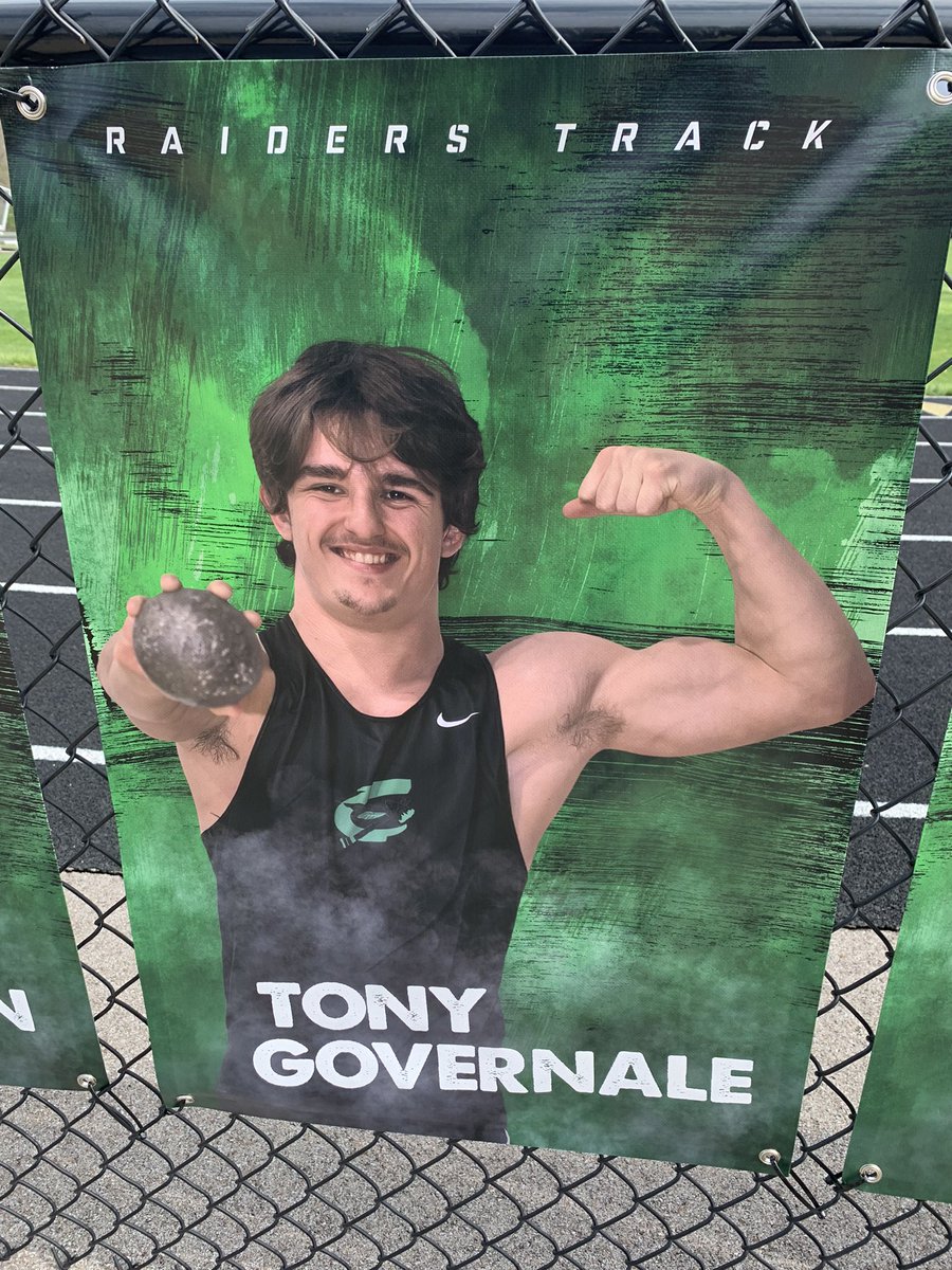 Forgot to attach picture… his Sr. Banner!