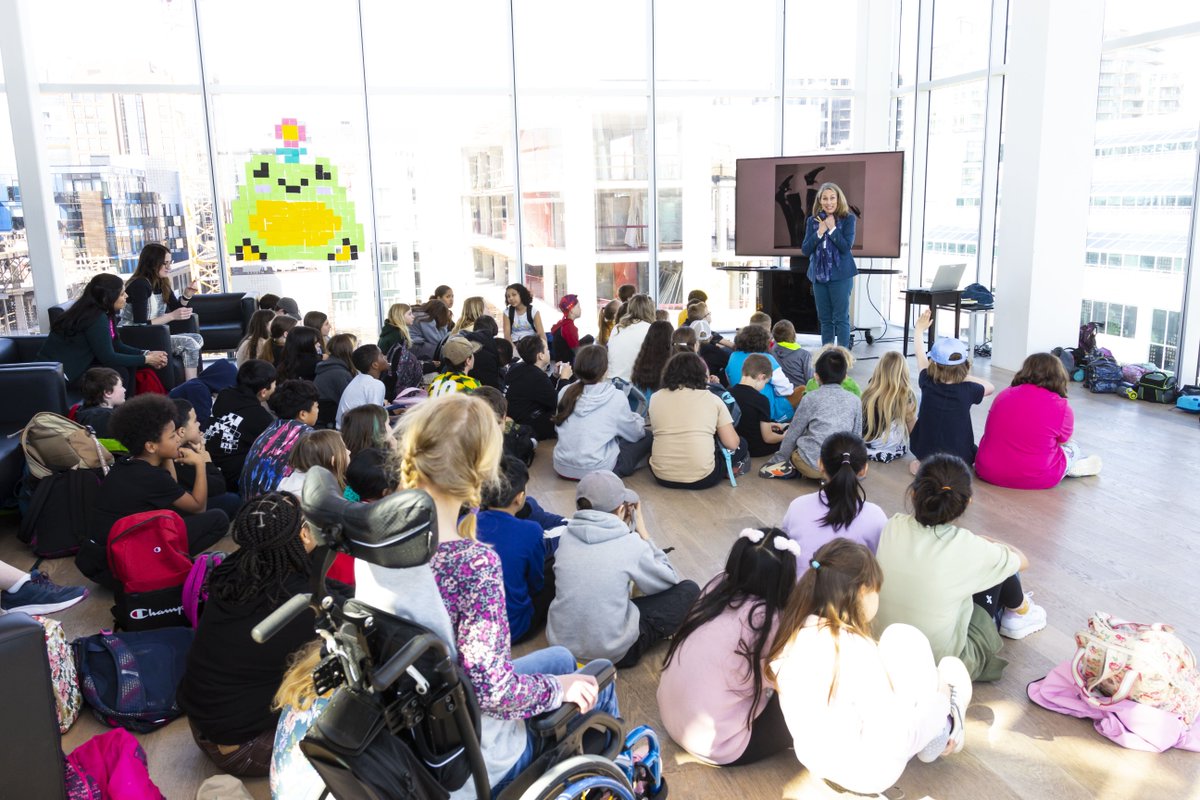 hfxpublib's tweet photo. On April 21-22, the halls of #HalifaxCentral Library were filled with laughs as we celebrated the 2nd Annual @FunnyPagesFest! Thank you to everyone who attended and helped make the festival so special—here's a look at a few favourite moments that got us grinning. https://t.co/DUpY2hkNeS