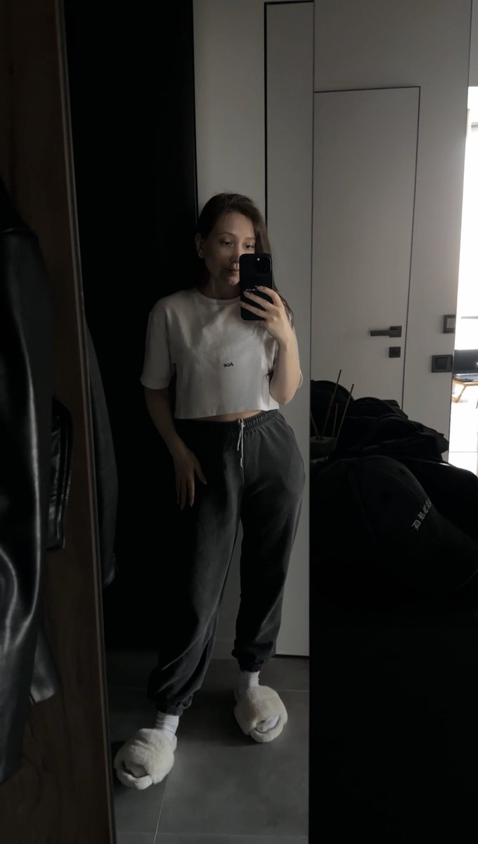 pinkbrain.eth🇺🇦 (Anastasiia Reznichenko) tweet media