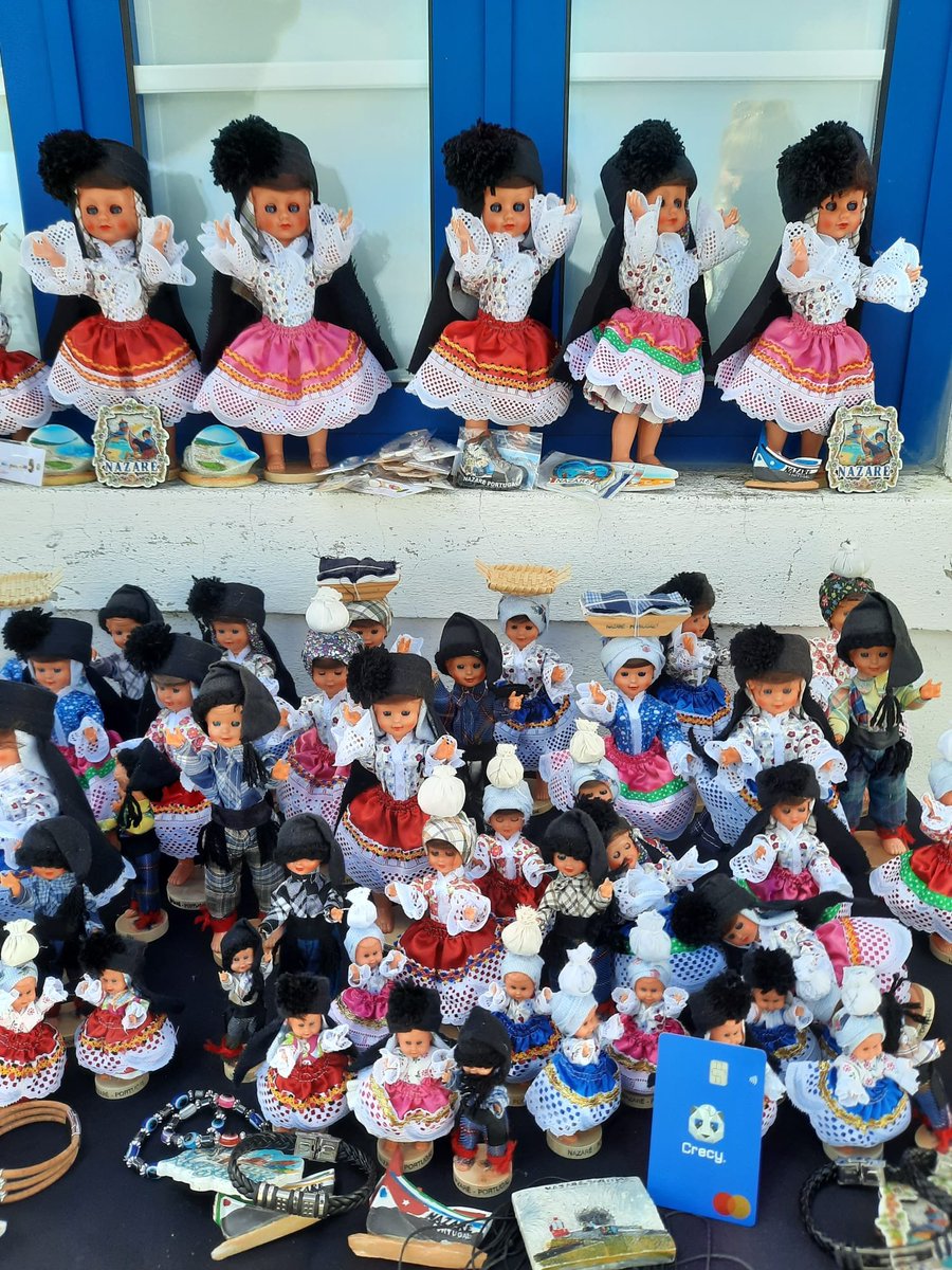 ¡Encuentra la Crecy card en esta foto! 🧐😇 ¿Sabías que con nuestra tarjeta puedes obtener liquidez sin vender tu cripto? ¡Si dispones de NEAR token la puedes solicitar ahora mismo aquí: crecy.io/near! #near #cryptocard #defi #mastercard #fintech