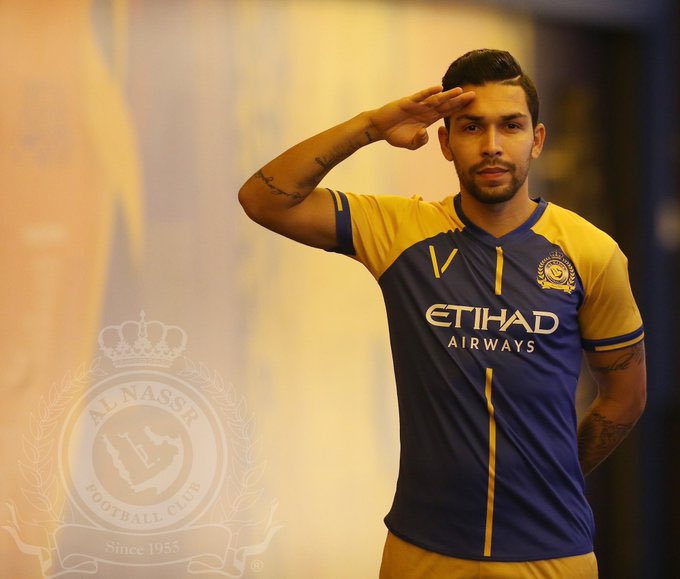 M9mmNfc's tweet photo. #النصر_الوحده

تخيل بس مع الدون وتاليسكا 
يارجال تدخل المباراه وتدري فيه عمل للفوز وروح حماسيه عاليه .

مدرب يقاتل على الفوز
لاعب يقاتل على الفوز ويبث الروح بالفريق
رئيس ماعنده الا أفعال https://t.co/GHlHKUP3ks