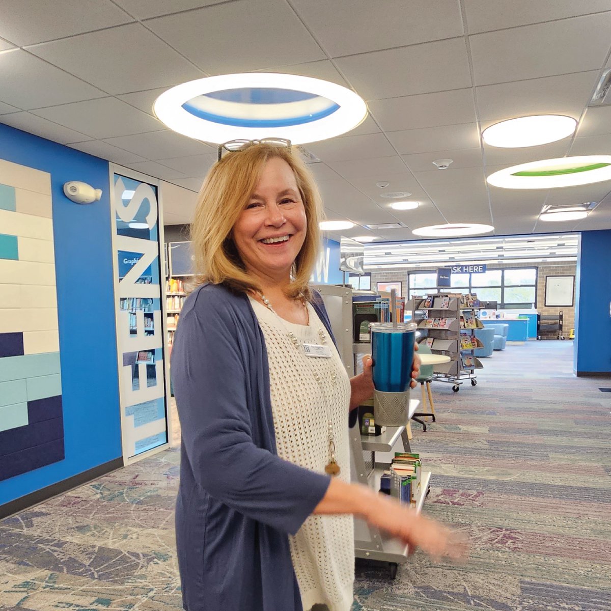 PHLibrary's tweet photo. In honor of #nationallibraryweek, we'll be posting photos of our wonderful library and incredible staff members! โค๏ธ๐ช๐ฅ
We are so grateful for all of their hard work. It definitely hasnโt gone unnoticed!
#PHPL #library #libraries #appreciateallofyou #hardwork https://t.co/GOONiPPcFP