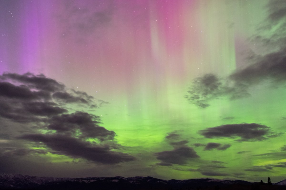 NBCMontana's tweet photo. Did you see the Aurora last night? Show us!
https://t.co/t2GnbZLsbl https://t.co/154Z5UyPCV