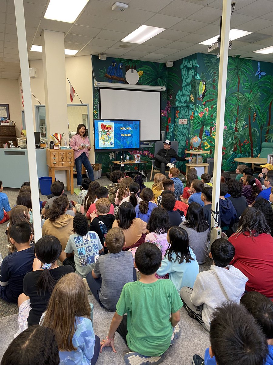 It’s on to Roberts Elementary in #hisd with the fabulous #MaxBrallier for Last Comics on Earth! We love our @HISDLibraryServ !!! @lastkidsonearth @penguinrandom