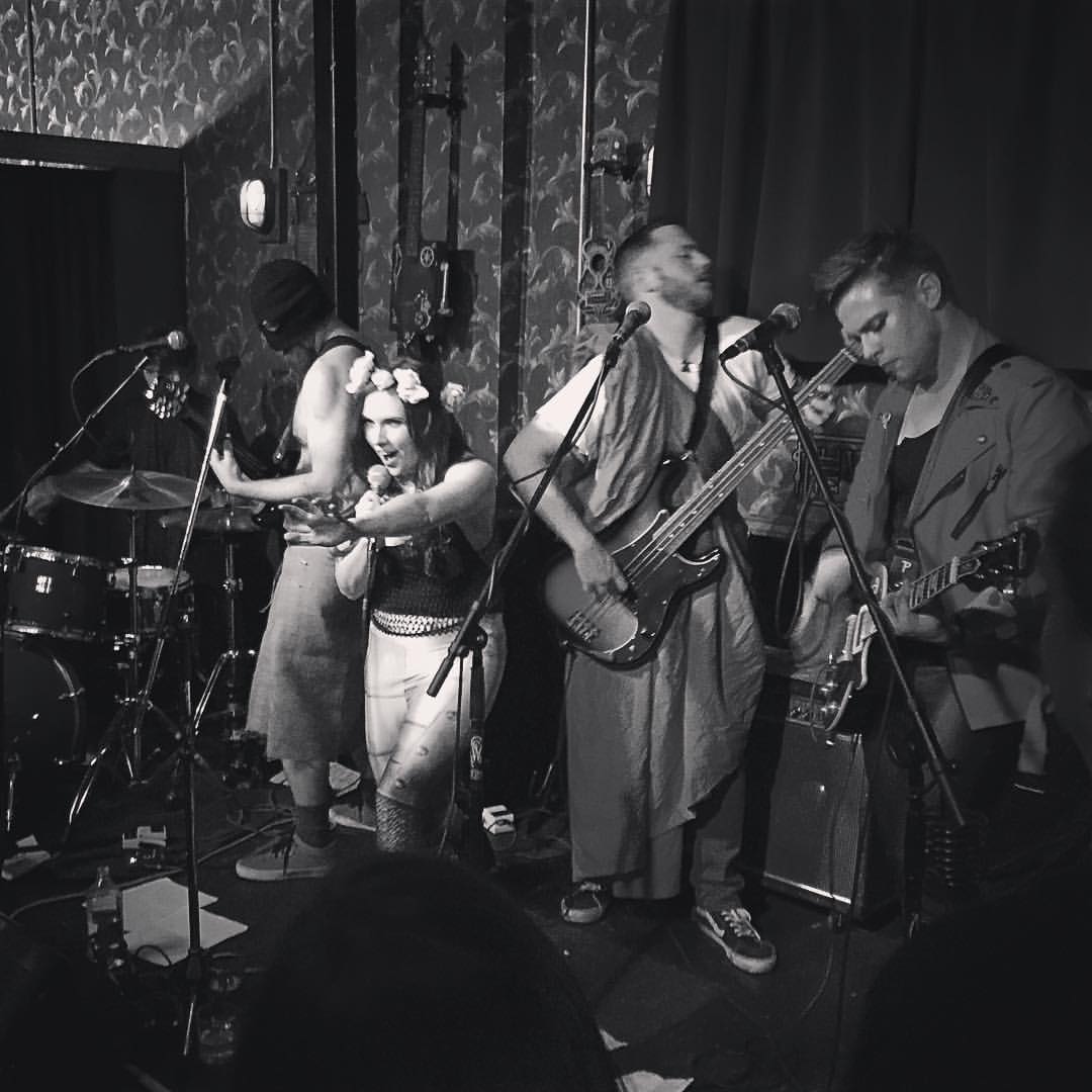 The Manimals tweet media