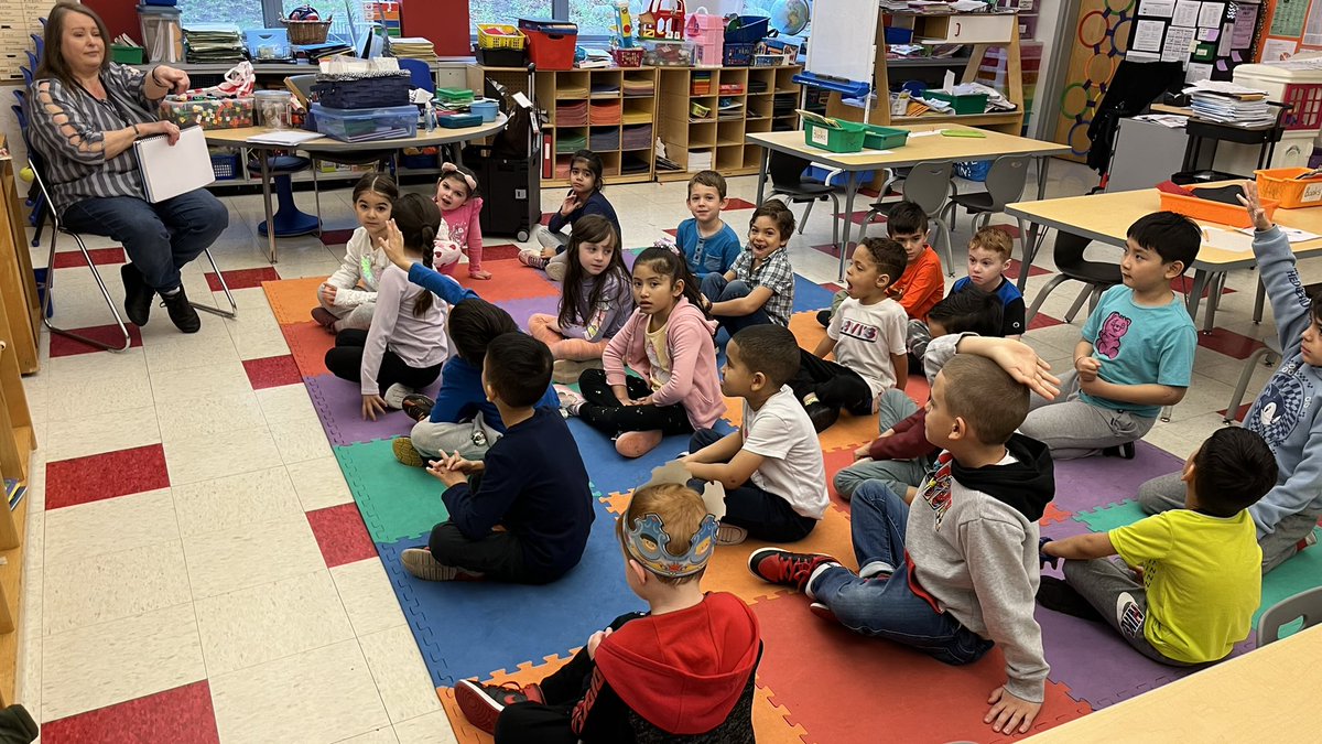 Veterans Early Learning Center on Twitter back! Morning meetings all around!"