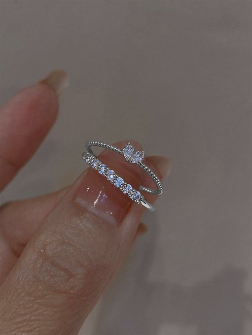 AnzelikaSimon's tweet photo. dainty butterfly ring https://t.co/W4D8NlBScF